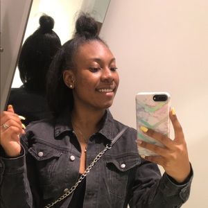 Meet your Posher, Taylor